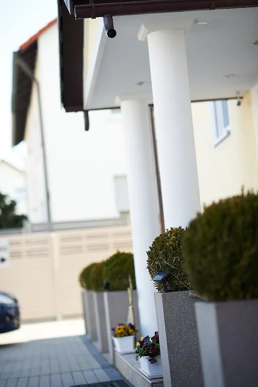 Hotel Wendelstein 3*,